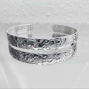 3 for $10✨Hawaiian bangle cuff bracelet